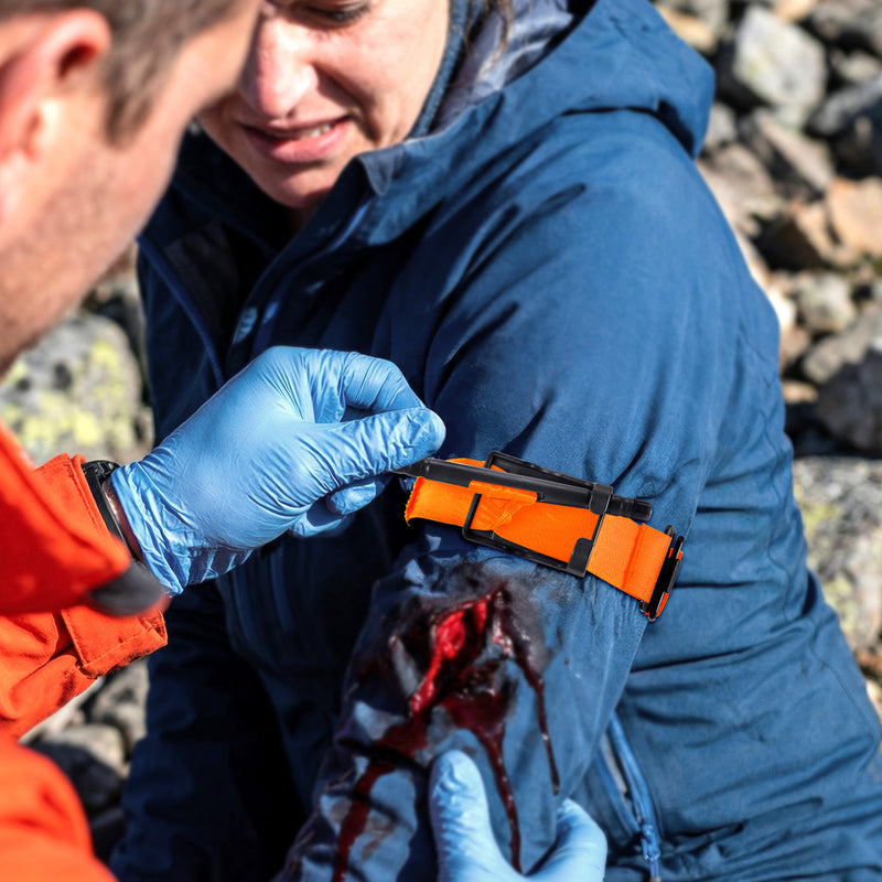 Load image into Gallery viewer, Qen Tactical Tourniquet One-Handed Operation (Orange)